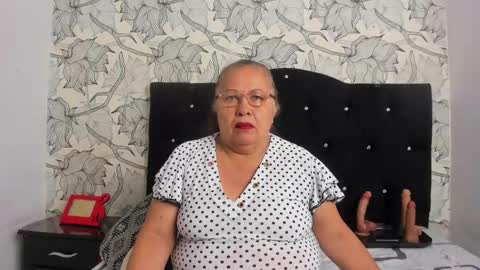   online show from December 15, 11:47 am