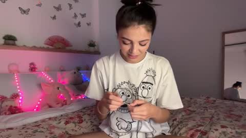 Snapshot of keirasworld chatting on November 10, 12:20 am keira online show from November 10, 12:20 am