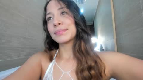 Snapshot of keiry_gonzalez11_aws chatting on October 7, 12:19 am keiry_gonzalez11_aws online show from October 7, 12:19 am