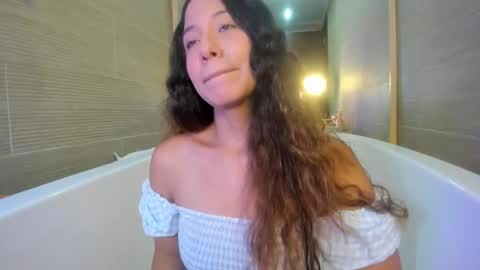 keiry_gonzalez23_aws online show from September 21, 1:51 am