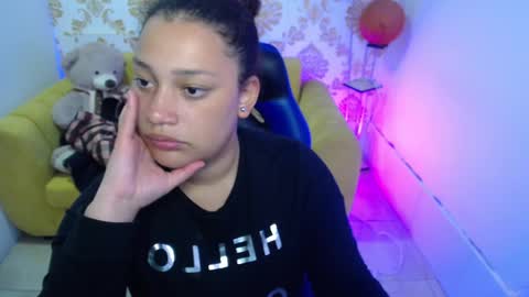 Snapshot of keiry_m chatting on October 15, 2:22 am Keiry online show from October 15, 2:22 am