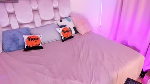 Keisy  online show from October 10, 3:49 am