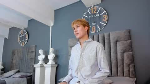 Keith Atkins online show from February 4, 9:42 pm