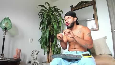 Keith  online show from February 5, 2:59 pm