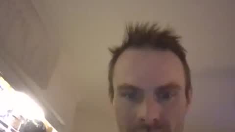 Snapshot of keithross1205 chatting on March 11, 2:32 am clyde online show from March 11, 2:32 am