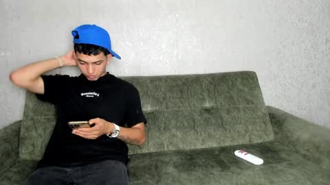 Snapshot of keity_sex20 chatting on April 7, 2:56 am VALENTINA-18 NIKOLAI-19 -SEBAS-19 online show from April 7, 2:56 am