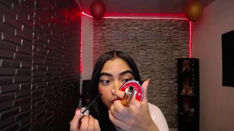 Snapshot of keizy_conte chatting on March 18, 12:41 pm K E I Z Y online show from March 18, 12:41 pm