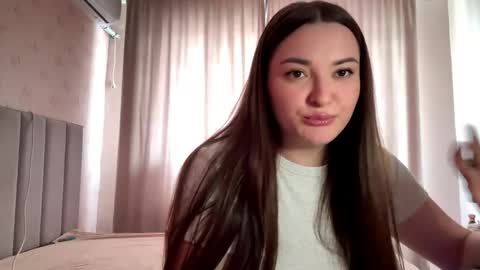 Molly online show from April 14, 7:36 am