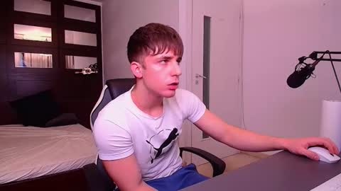 KellenWest online show from December 16, 11:15 am