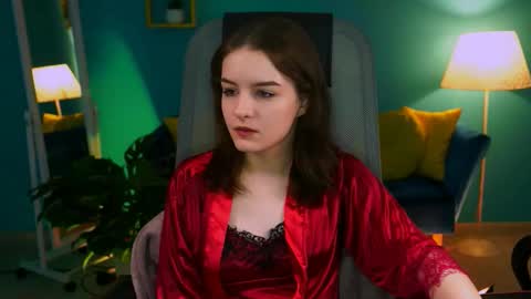 kelliebanshe online show from March 29, 4:12 am