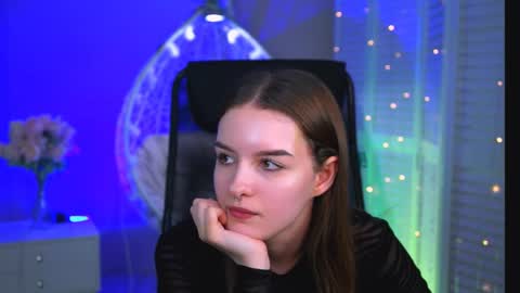 kelliebanshe online show from May 11, 4:04 pm