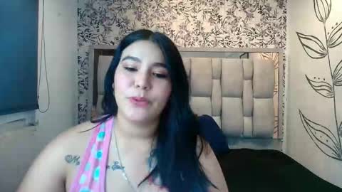 Kelly hot online show from February 2, 10:30 pm