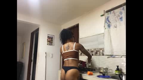 kelly__thomson online show from February 11, 2:35 am
