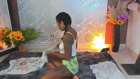 kelly__thomson online show from September 21, 12:18 pm