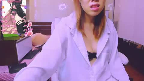 Kelly online show from June 25, 2:22 am