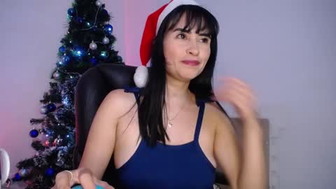 elena online show from December 15, 4:48 pm