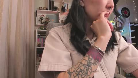 Snapshot of kellyasian chatting on March 18, 7:00 am Leia online show from March 18, 7:00 am