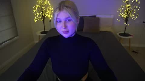 Kelly online show from September 28, 5:46 am