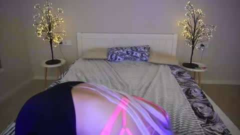 Kelly online show from October 10, 7:18 am