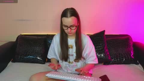 Im Kelly online show from October 14, 12:06 pm