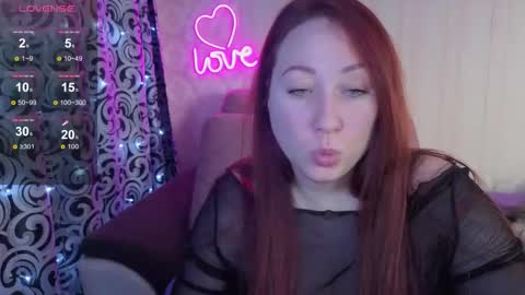 Snapshot of kellycrystall chatting on December 21, 7:15 am kellycrystall online show from December 21, 7:15 am