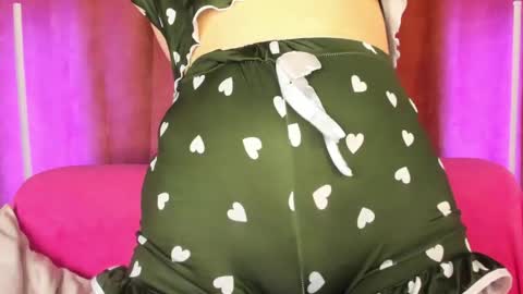 Kellyfiery online show from May 6, 1:47 am