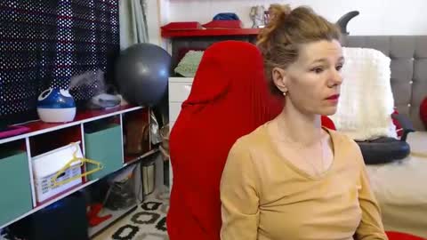 kelly online show from January 10, 10:17 am