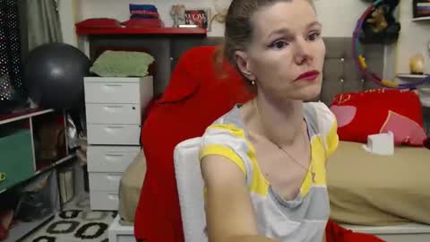 kelly online show from January 14, 9:09 pm