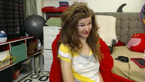 kelly online show from January 15, 12:19 am