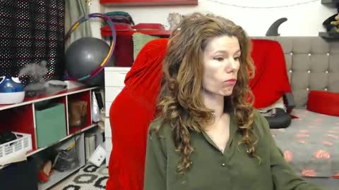 kelly online show from January 27, 1:37 am