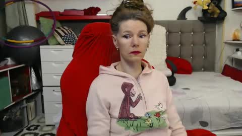 kelly online show from February 17, 10:36 pm