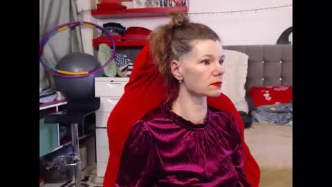 kelly online show from March 10, 8:15 am