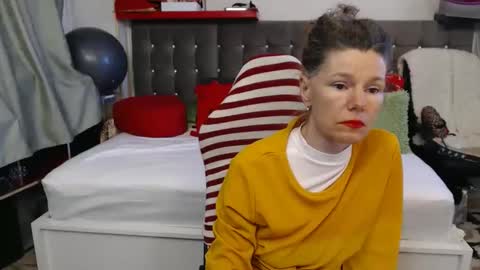 kelly online show from March 15, 10:32 am