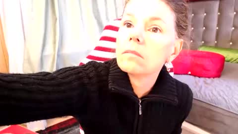 kelly online show from May 1, 12:54 pm