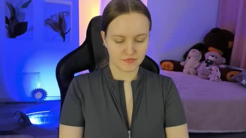 kelly online show from February 24, 10:02 am