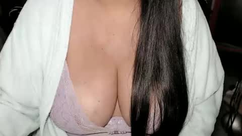 Snapshot of kellyshowpv chatting on September 27, 3:33 am Kellyshow online show from September 27, 3:33 am