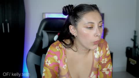 Kelly online show from September 19, 5:02 pm