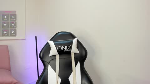 Snapshot of kelsey_foxyy chatting on January 7, 1:49 am Kelsey online show from January 7, 1:49 am