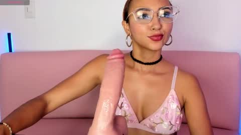 Snapshot of kelsey_foxyy chatting on March 31, 1:00 pm Kelsey online show from March 31, 1:00 pm