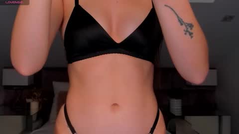 kelsi_di online show from November 16, 6:08 am