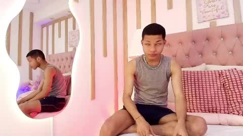 Snapshot of kelvin_josue chatting on March 30, 12:28 pm Kelvin online show from March 30, 12:28 pm