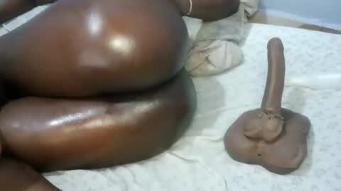 kem2000400282 online show from November 15, 11:21 pm