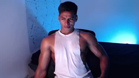 ken__owensx online show from May 12, 4:59 pm
