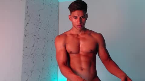 ken__owensx online show from May 19, 6:58 pm