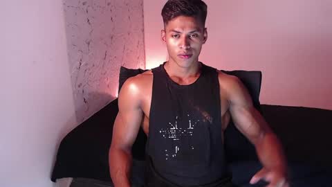 ken__owensx online show from May 22, 6:13 pm