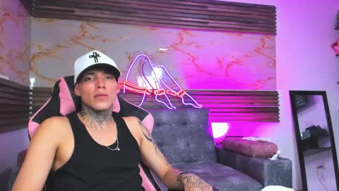 ken_and_bonnie online show from May 17, 12:52 am
