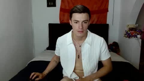 Snapshot of ken_bigcock77 chatting on September 23, 12:57 am ken_bigcock77 online show from September 23, 12:57 am