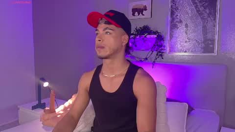   online show from April 27, 9:07 am