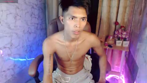 ken_minjun online show from April 1, 12:06 pm