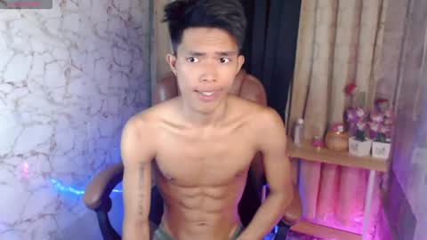 Snapshot of ken_minjun chatting on April 14, 4:02 pm ken_minjun online show from April 14, 4:02 pm